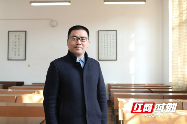 AU0I6613_meitu_1.jpg AU0I6613_meitu_1.jpg